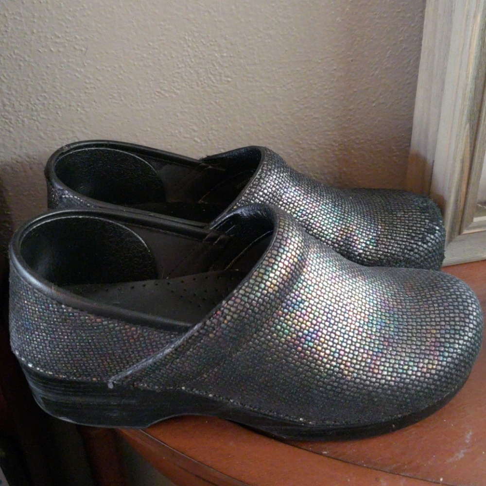 Sparkly Danskos